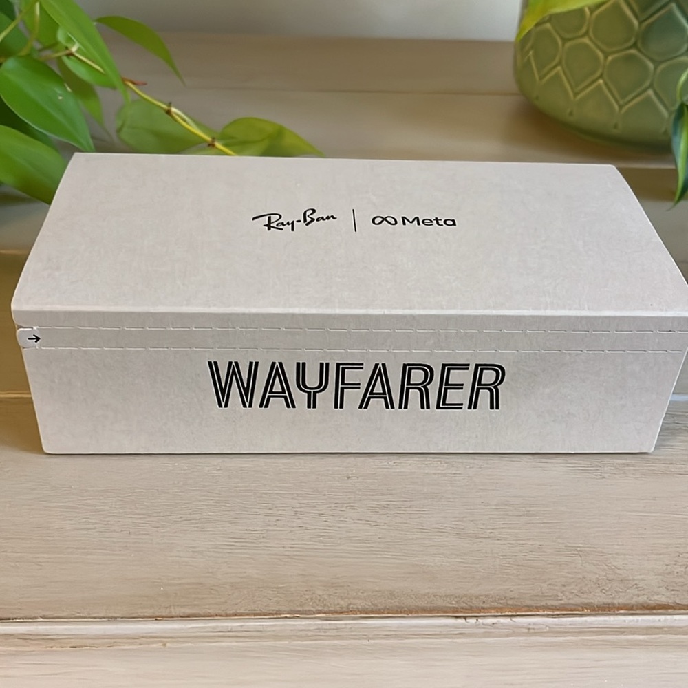 Ray Ban Meta Wayfarer - New In Box - Matte Black